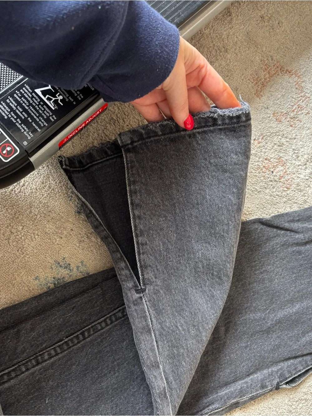 Abercrombie & Fitch Washed 90s High Rise Jeans - Picture 5 of 6